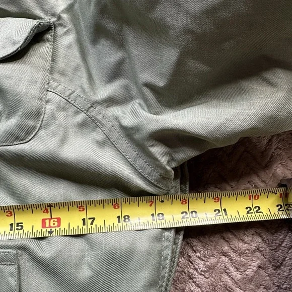 686 Woman's Snowboarding Jacket Green Pink Size XS Winter Gear - Picture 5 of 9